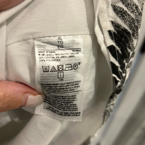 Old Navy Off the shoulder linen dress - Picture 3 of 3